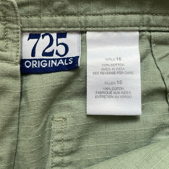 Shorts - Picture 9 of 12